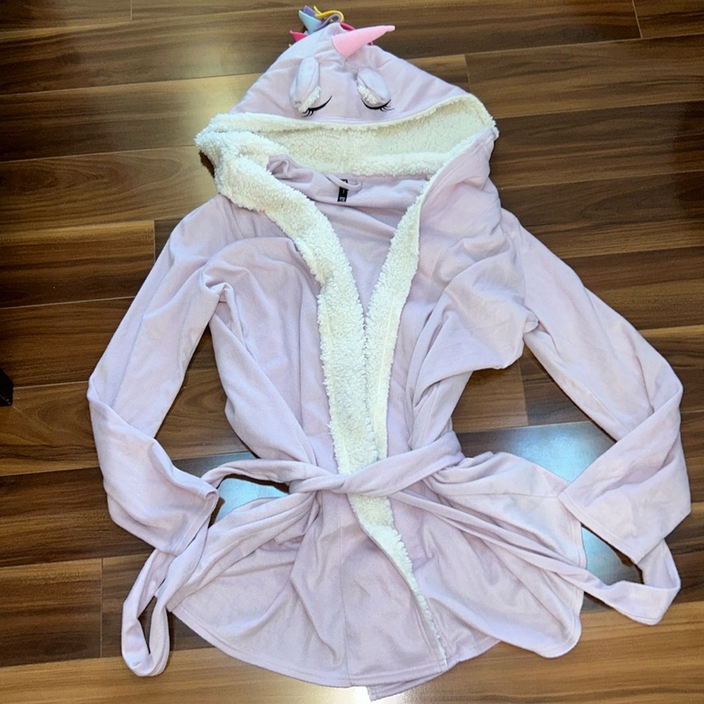 Size 1/2 / 1X 2X Torrid Unicorn sleep bathrobe short robe